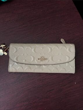 Coach Embossed Signature Wallet in Light Beige with Gold Hardware